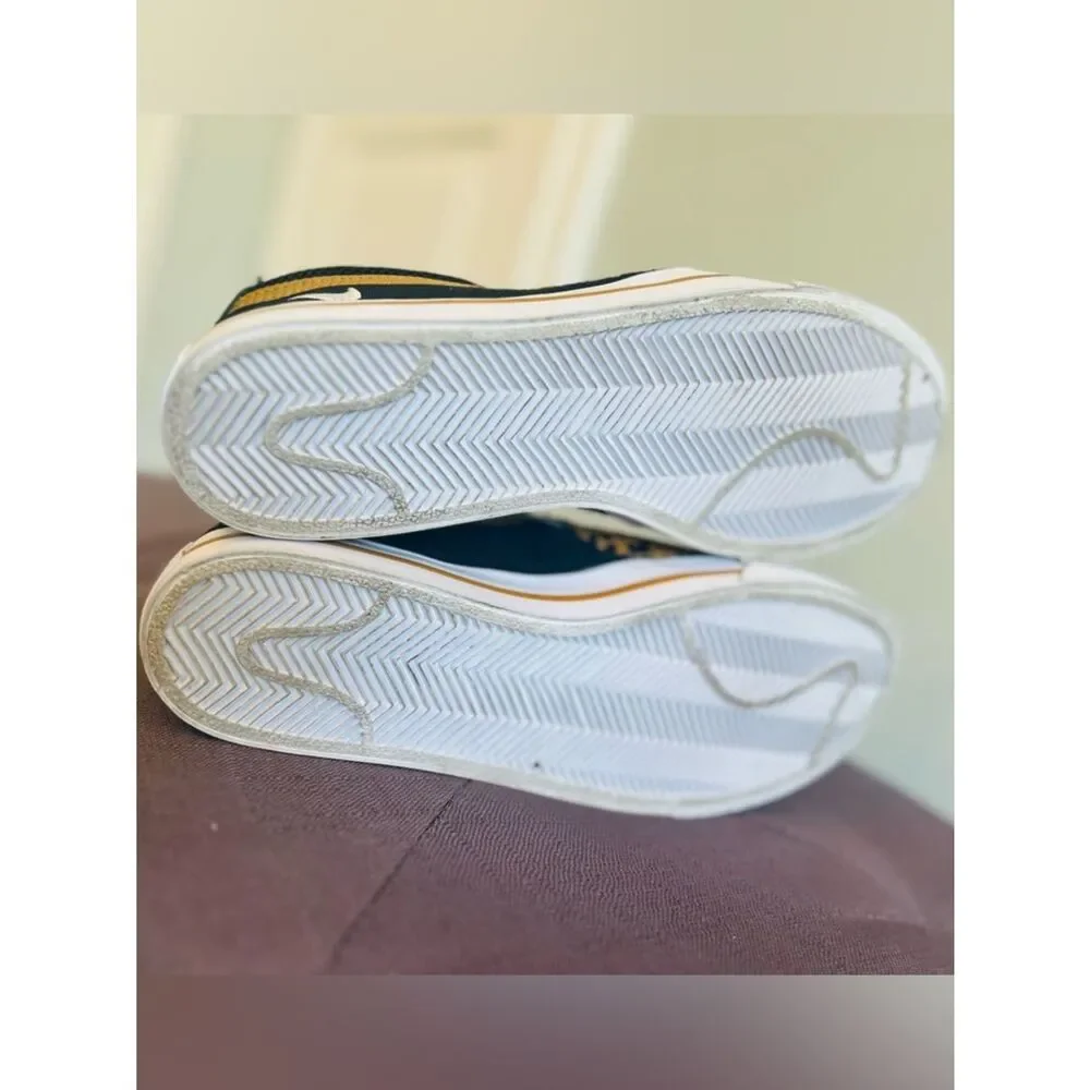 Nike Women’s Court Legacy Leopard Slip On Shoes!